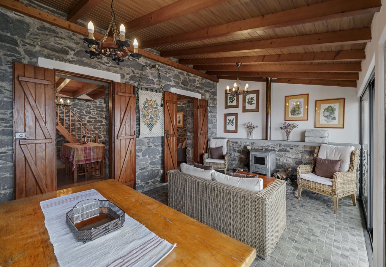 House in Calheta - Refúgio da Serra - By WeHostMadeira