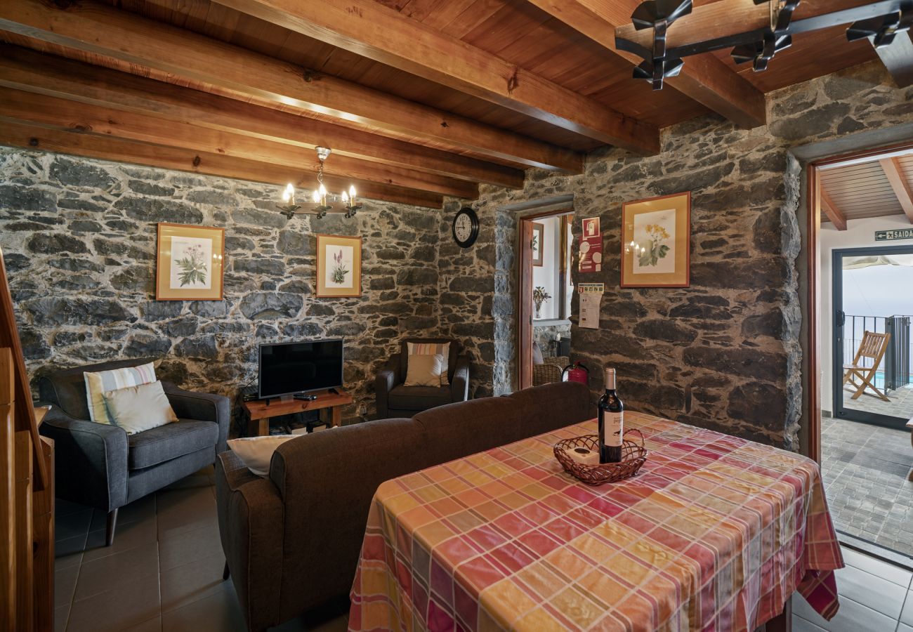 House in Calheta - Refúgio da Serra - By WeHostMadeira