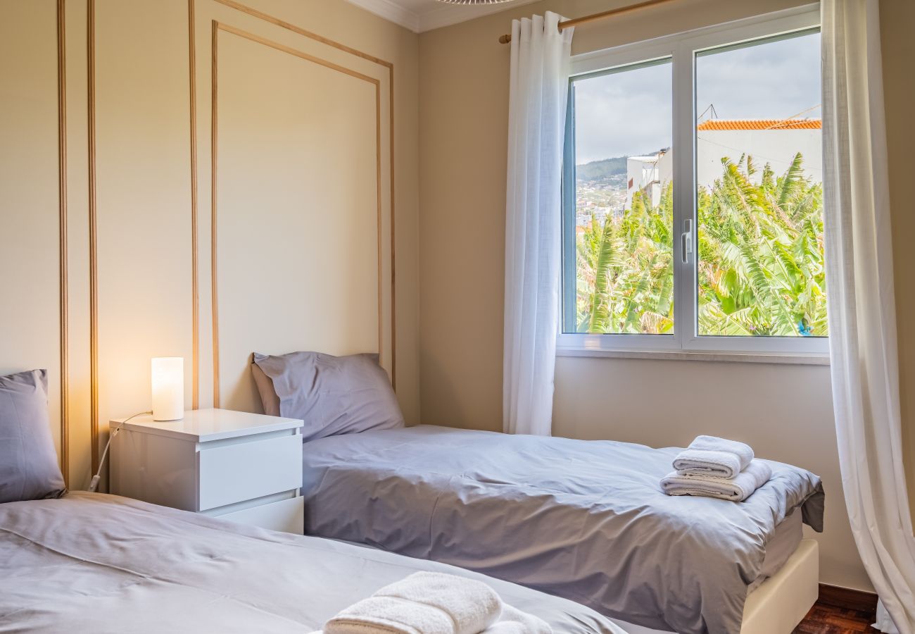 Apartment in Câmara de Lobos - Sea View  - By WeHostMadeira