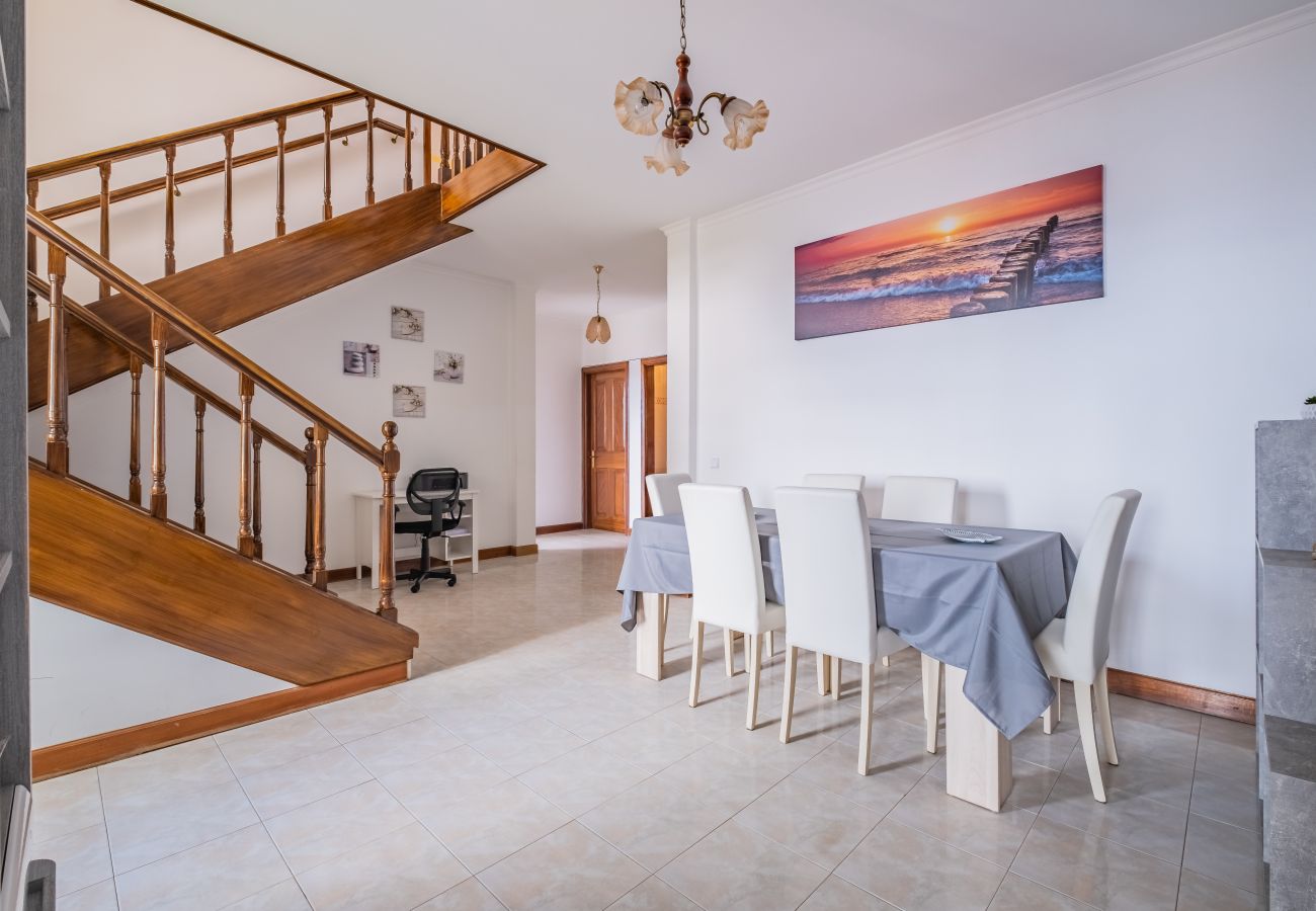 House in Santa Cruz - The Balcony - By WeHostMadeira
