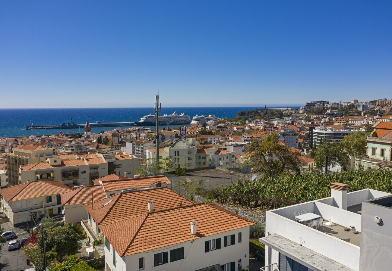 Apartment in Funchal - Rooftop Funchal - By WeHostMadeira