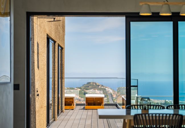 Villa in Câmara de Lobos - House of Cork and Ivy - By WeHostMadeira