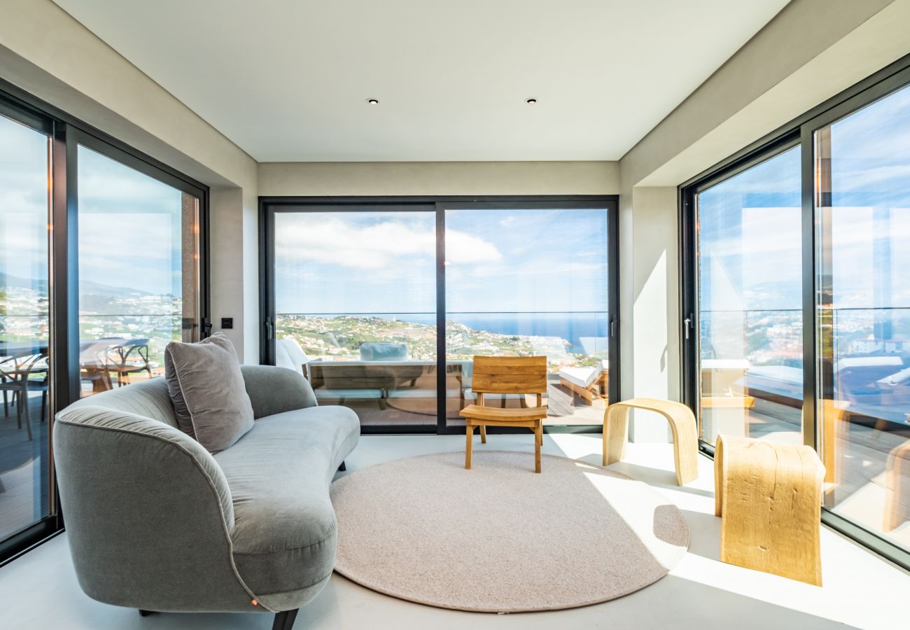 Villa in Câmara de Lobos - House of Cork and Ivy - By WeHostMadeira