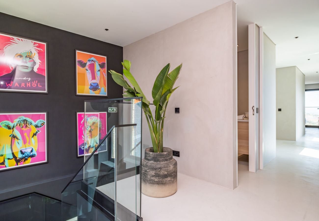 Villa in Câmara de Lobos - House of Cork and Ivy - By WeHostMadeira