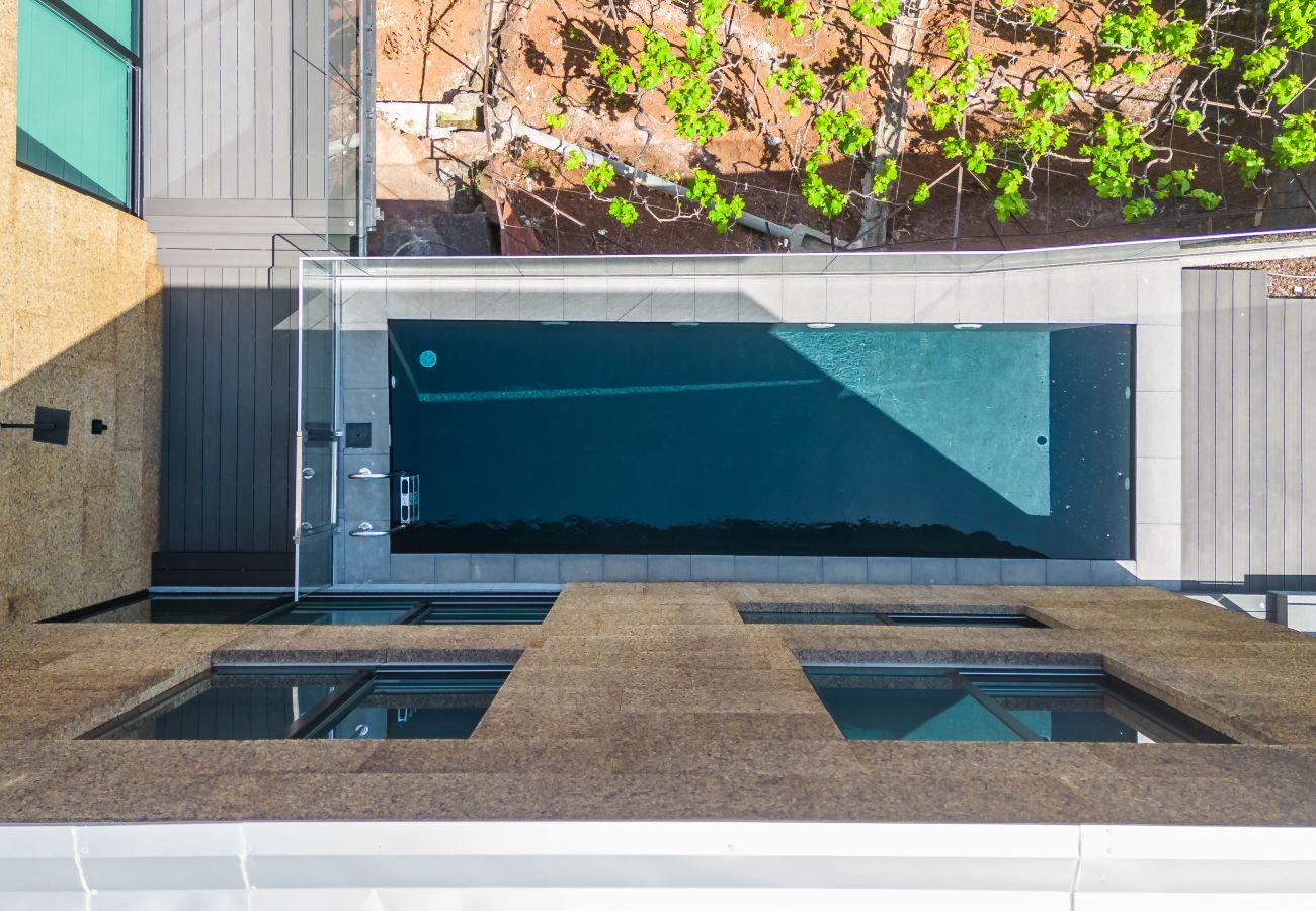 Villa in Câmara de Lobos - House of Cork and Ivy - By WeHostMadeira