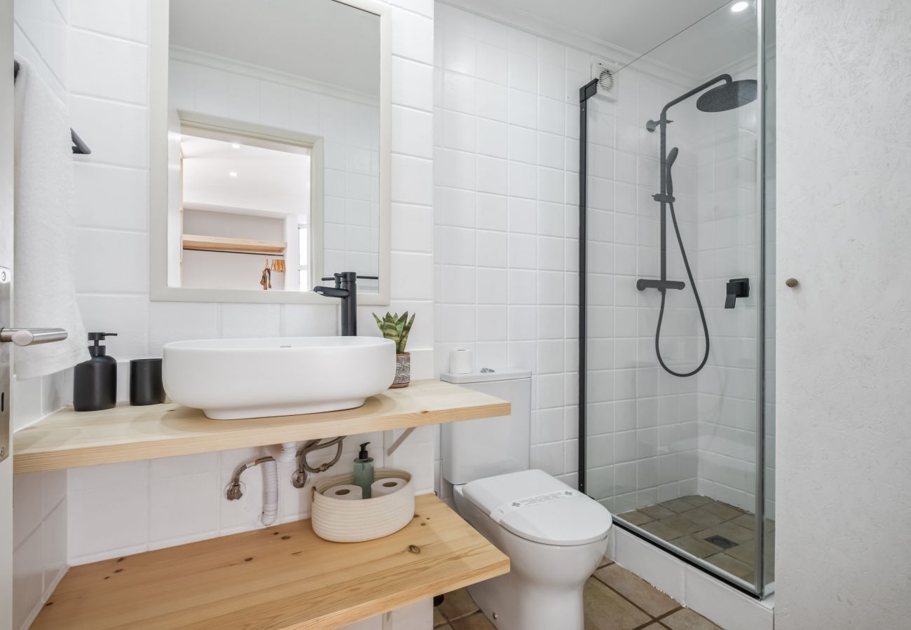 Studio in Funchal - Studio Mar - by WeHostMadeira