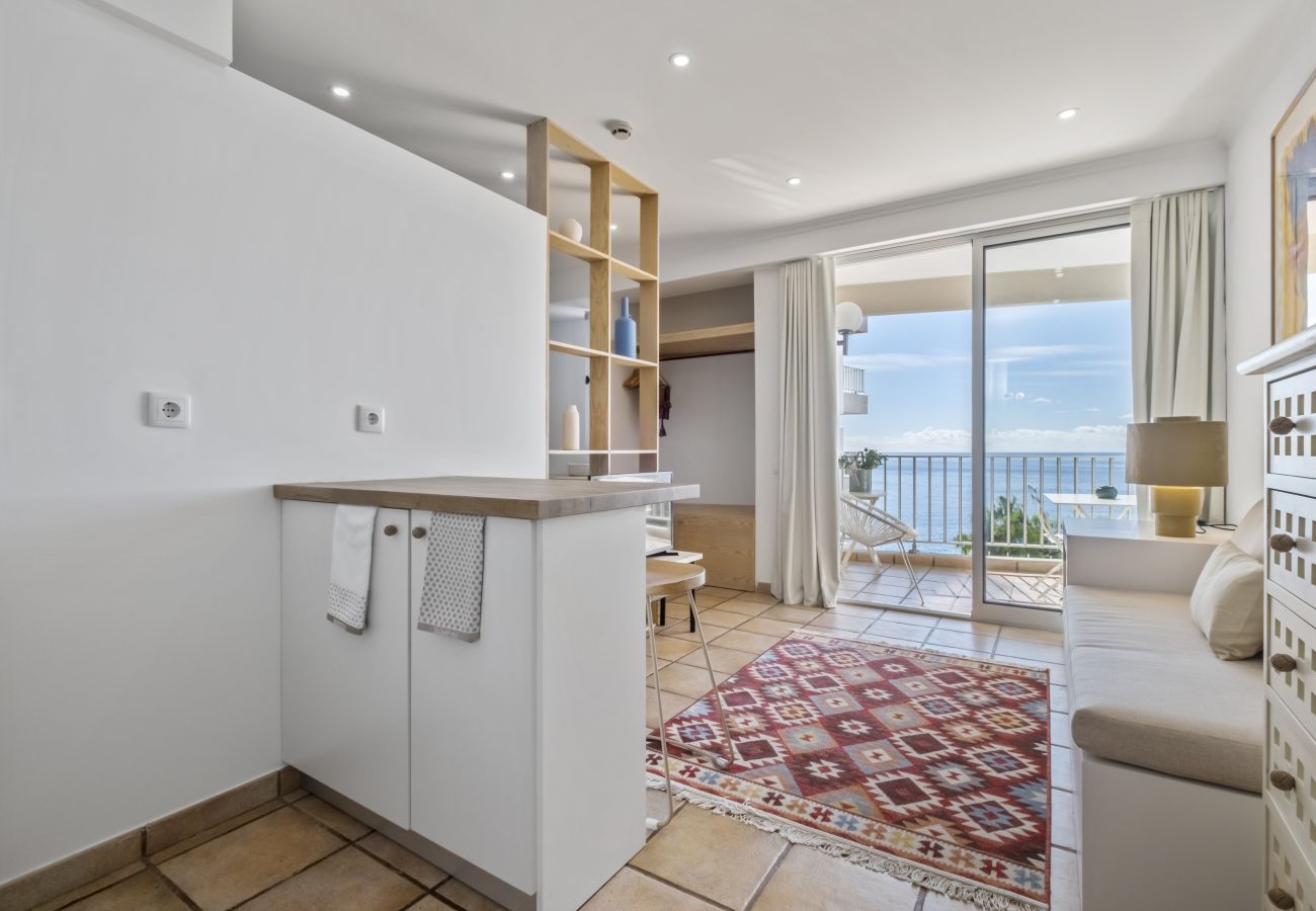 Studio in Funchal - Studio Mar - by WeHostMadeira