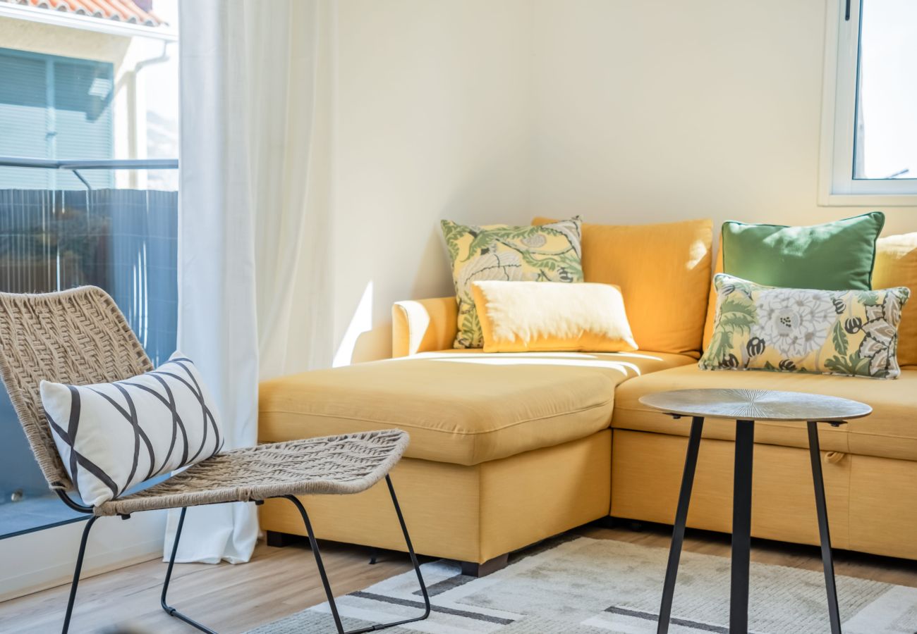 Townhouse in Funchal - Cozy Retreat - By WeHostMadeira