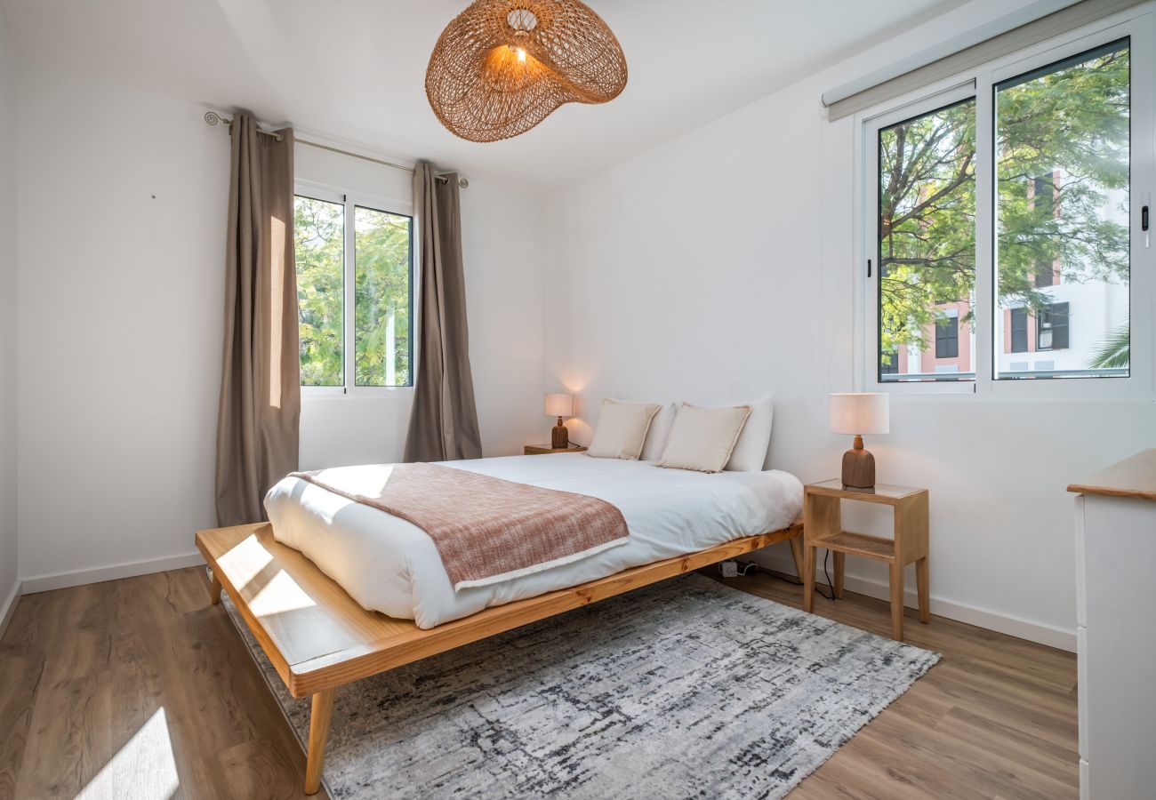 Townhouse in Funchal - Cozy Retreat - By WeHostMadeira