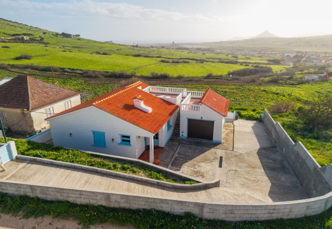 House in Porto Santo - Sailor House - By WeHostMadeira
