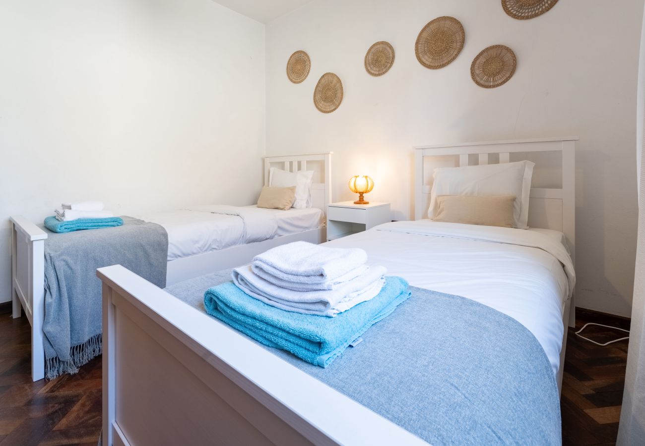 House in Porto Santo - Sailor House - By WeHostMadeira