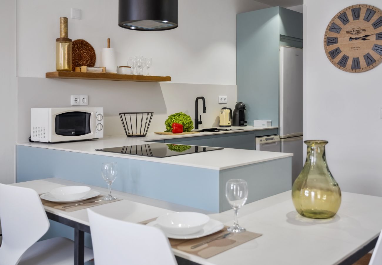 Studio in Santa Cruz - Casa das Rosas - By WeHostMadeira