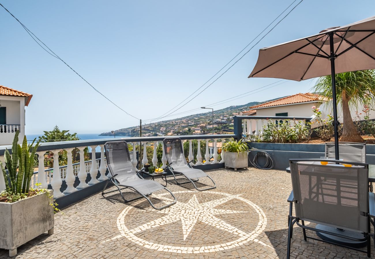 Studio in Santa Cruz - Casa das Rosas - By WeHostMadeira