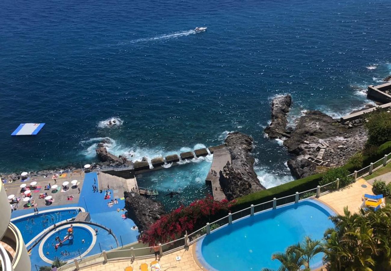 Apartment in Funchal - Cliff View Apartment - By WeHostMadeira