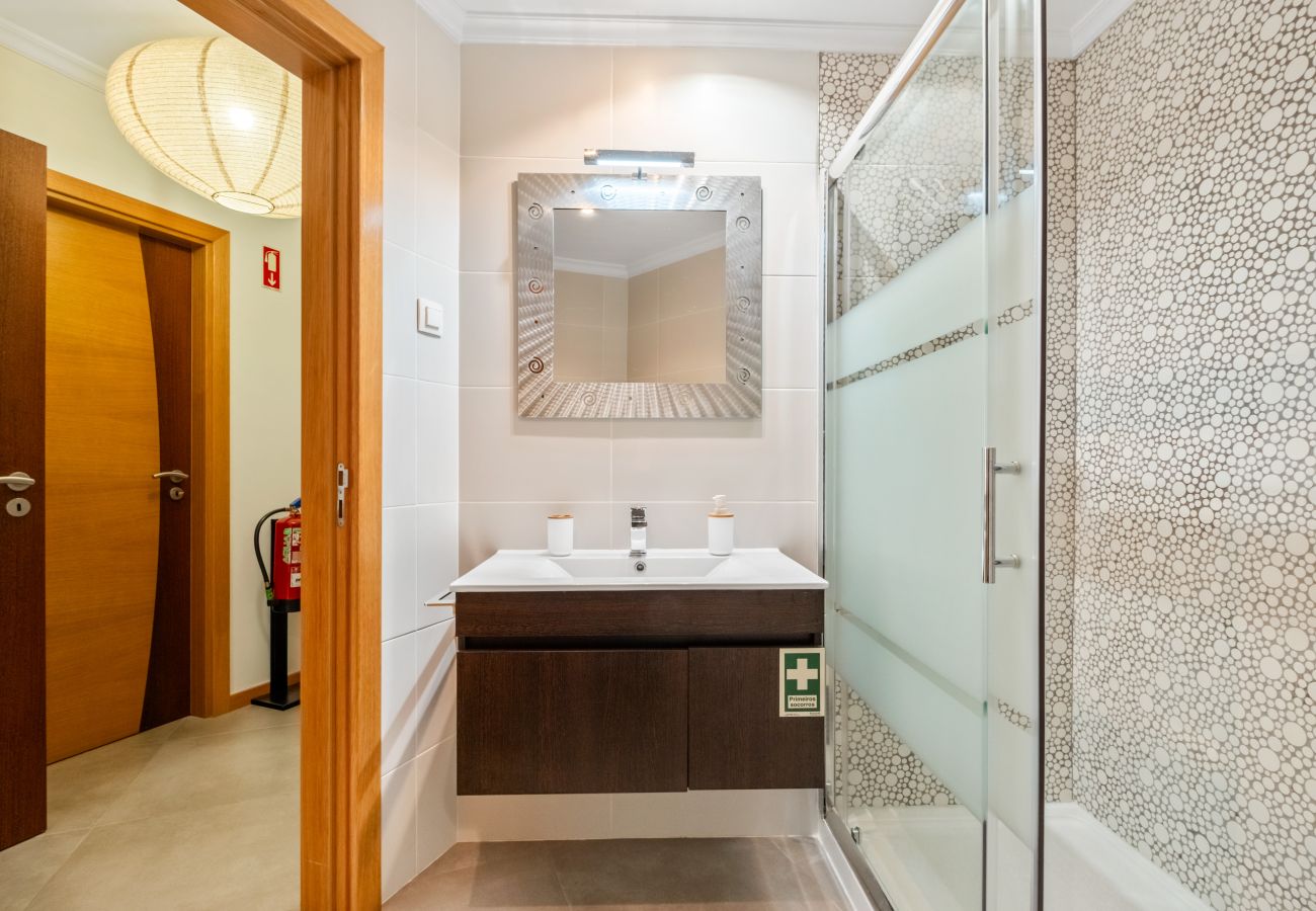 Apartment in Funchal - Apartamento Paz e Sossego - By WeHostMadeira