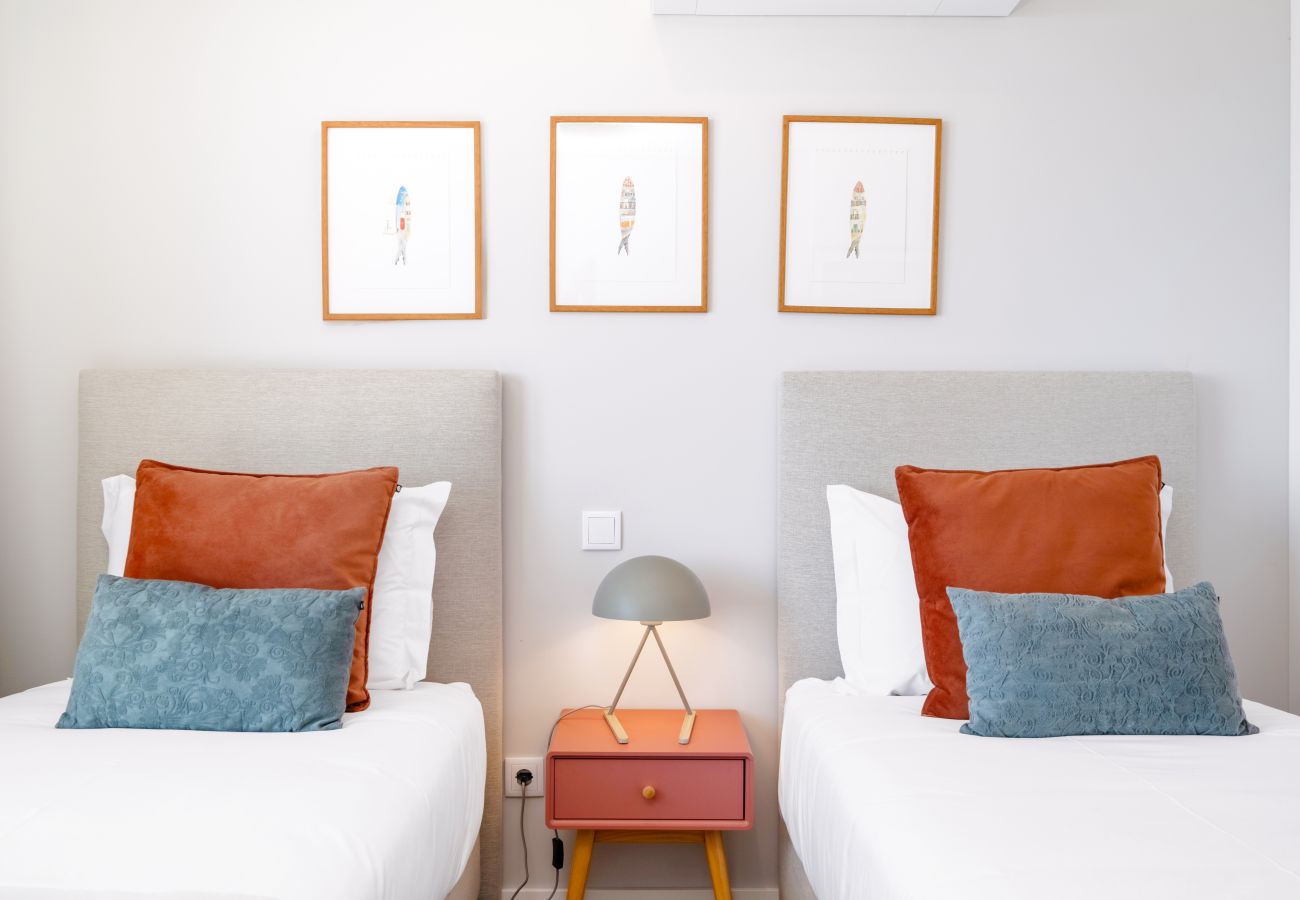 House in Funchal - Art House - By WeHostMadeira