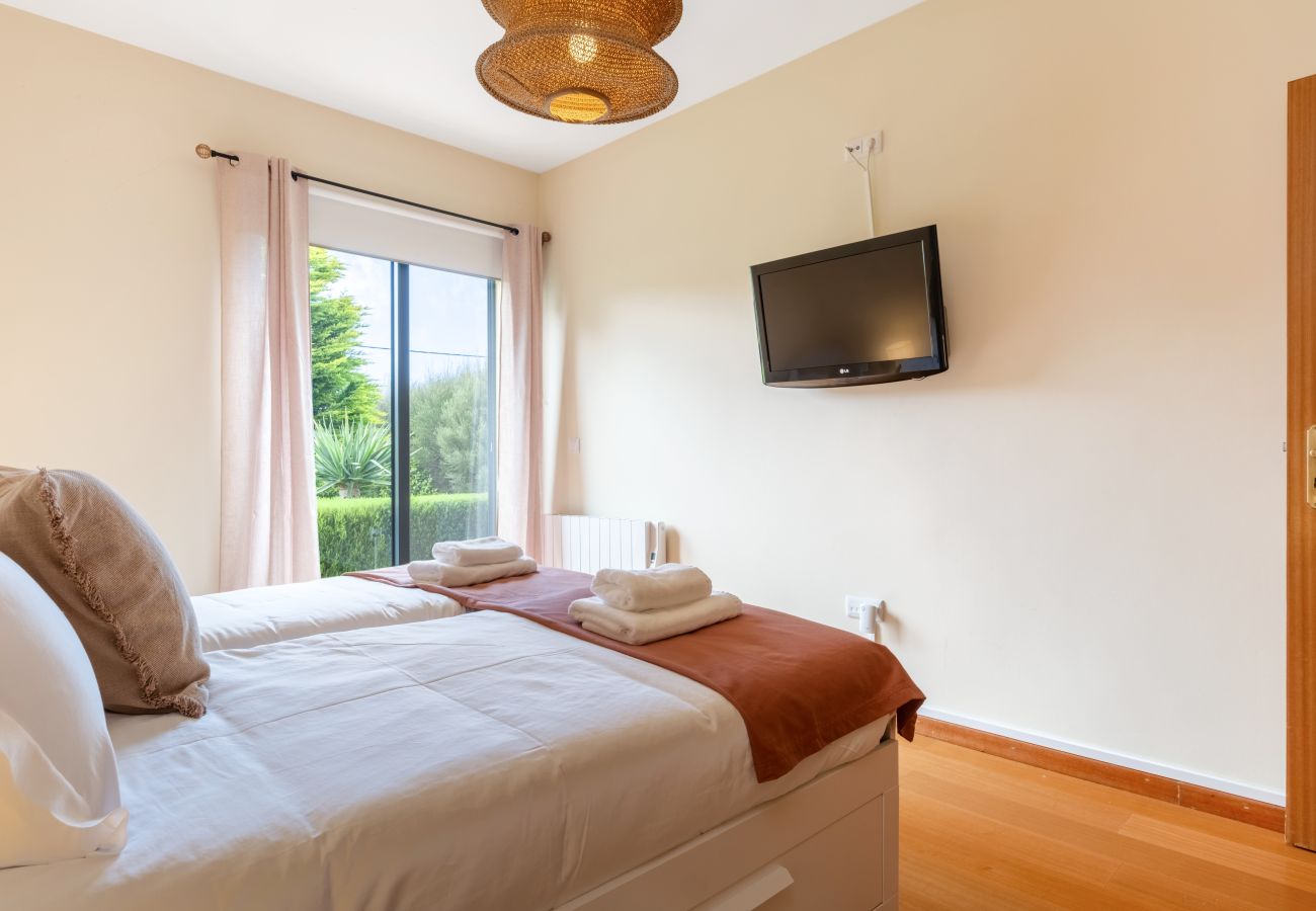 House in Porto Moniz - Sweet Orchard Escape - By WeHostMadeira