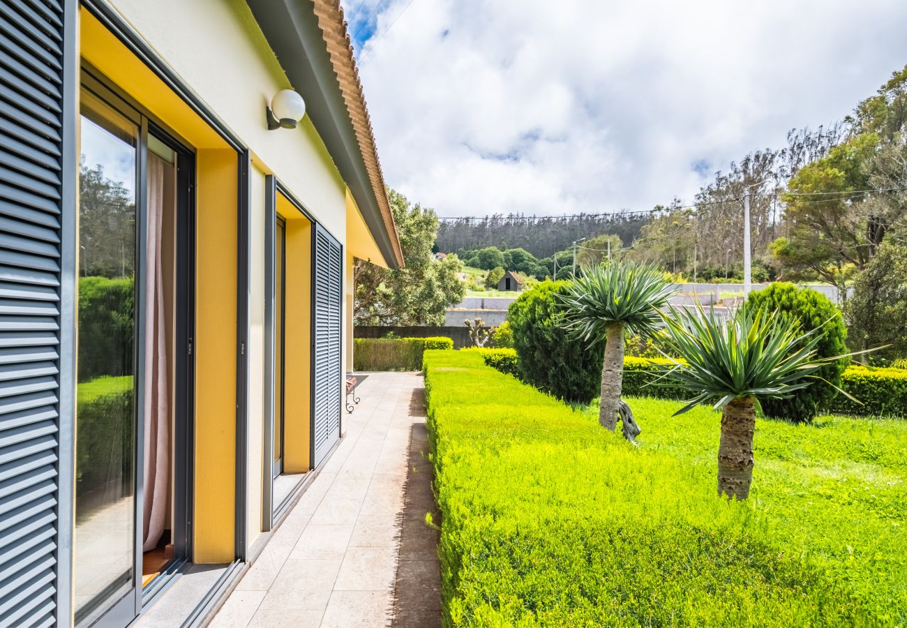 House in Porto Moniz - Sweet Orchard Escape - By WeHostMadeira