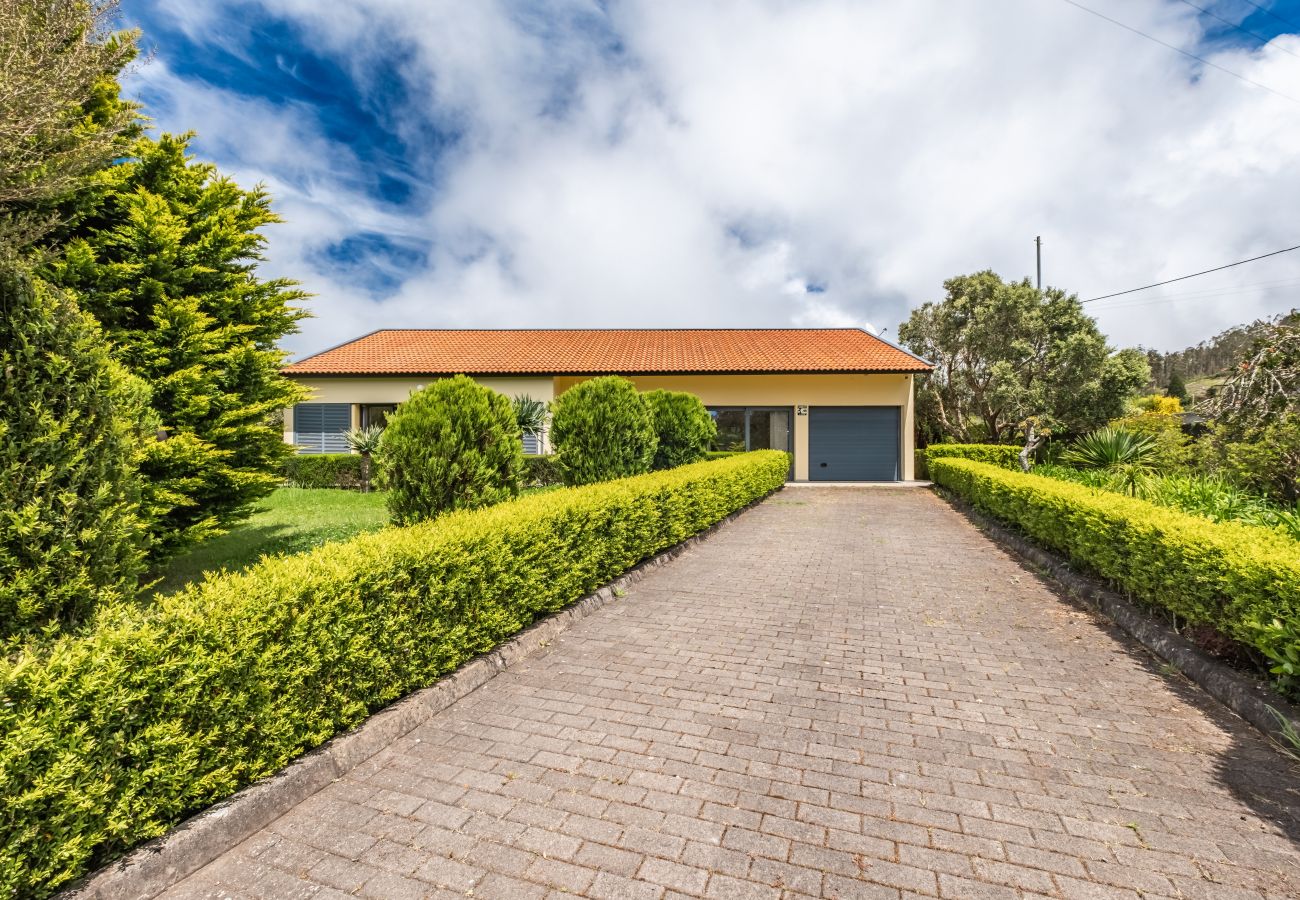 House in Porto Moniz - Sweet Orchard Escape - By WeHostMadeira