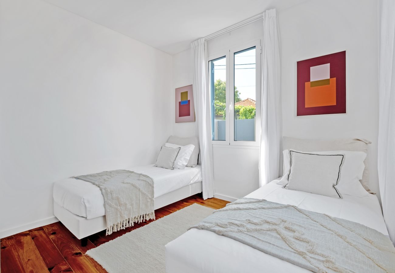 House in Funchal - Funchal Sea View - By WeHostMadeira