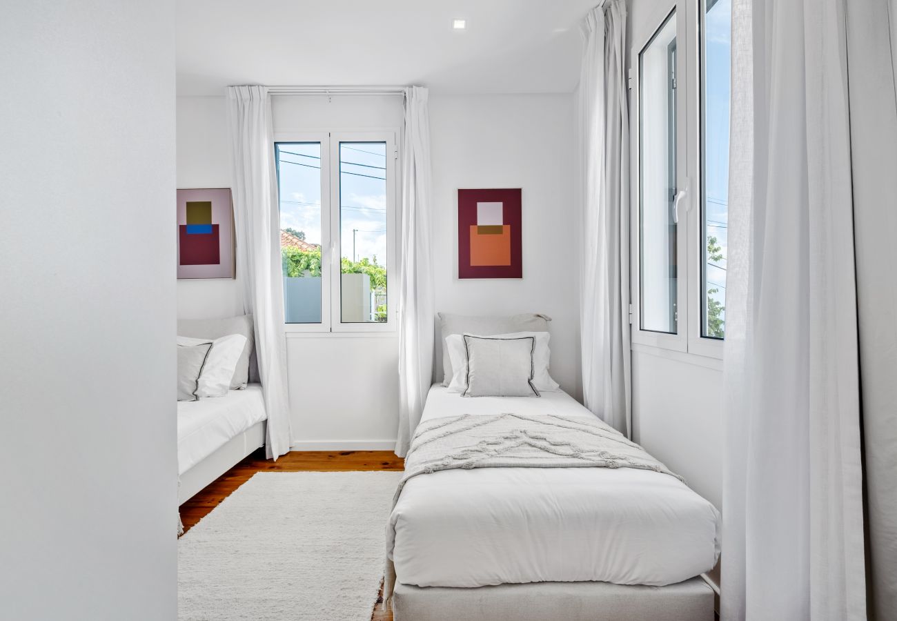 House in Funchal - Funchal Sea View - By WeHostMadeira