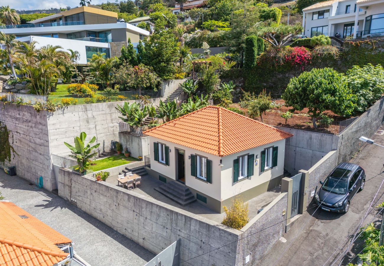 House in Funchal - Funchal Sea View - By WeHostMadeira
